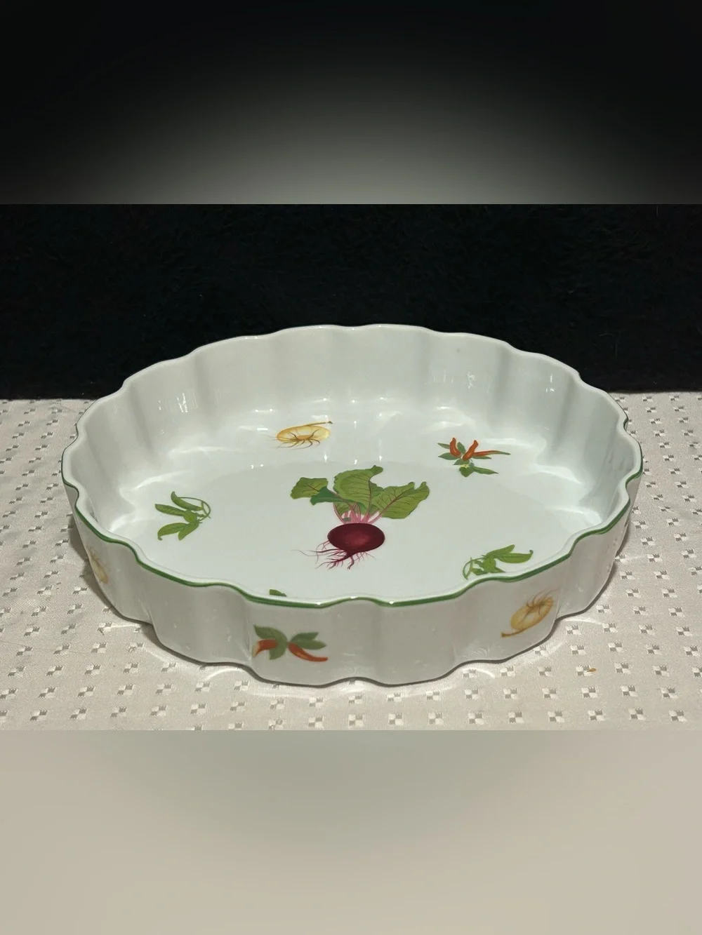 Vegetable Garden by Andrea Round Quiche or Pie Dish Pan Fluted Bakeware